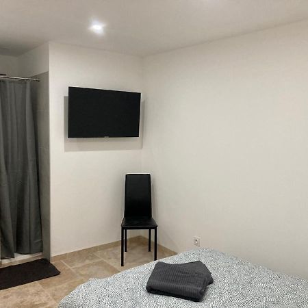 Apartamento mas feuillade A Nimes Exterior foto