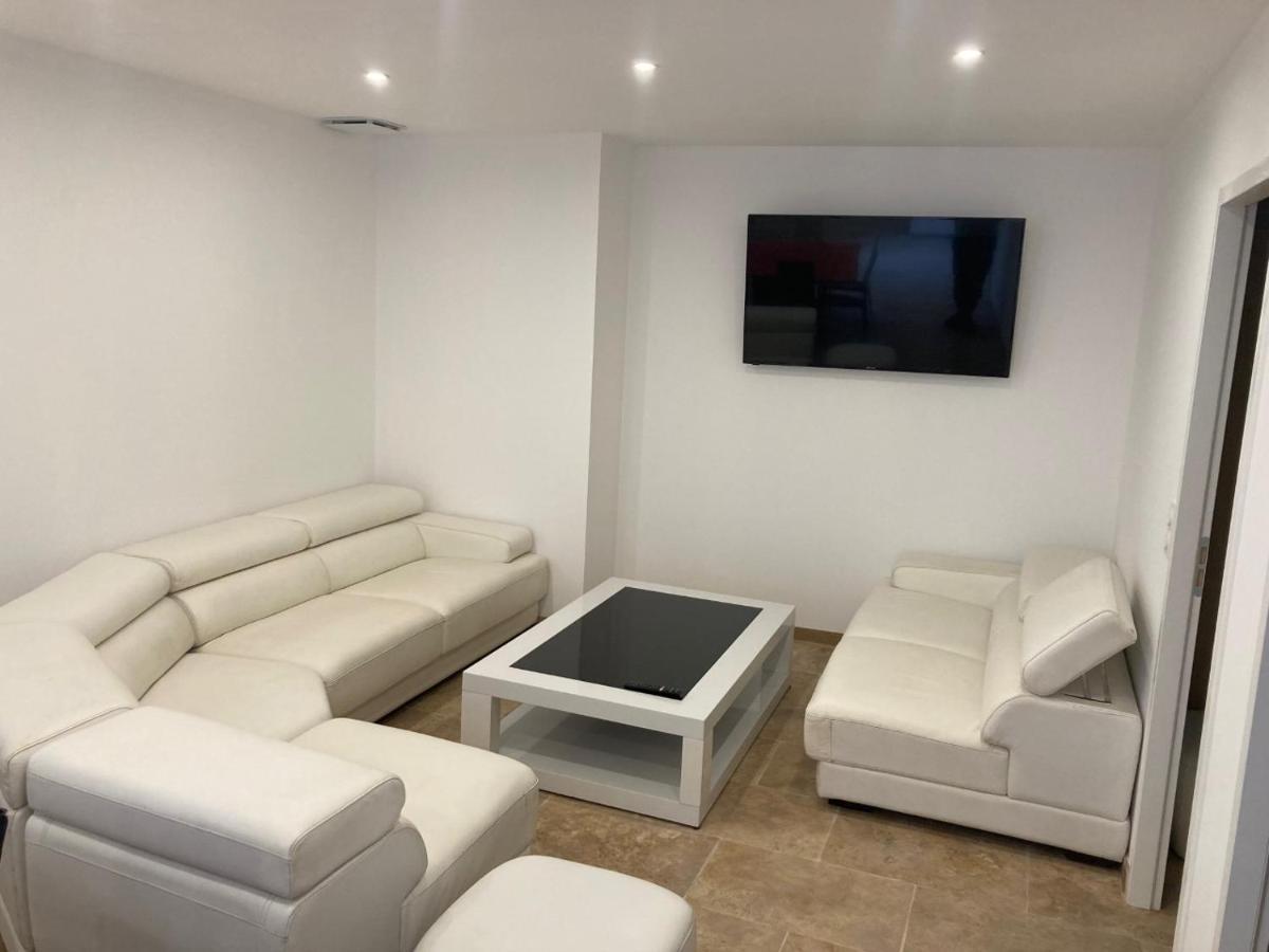 Apartamento mas feuillade A Nimes Exterior foto